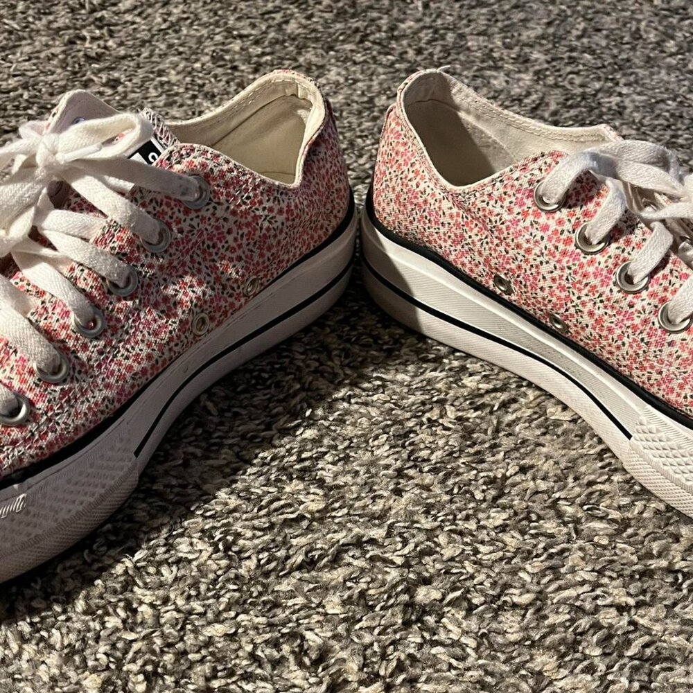 Converse Womens 7.5 Pink Flower Design Girly Hipster Grunge Shoes - Picture 6 of 8